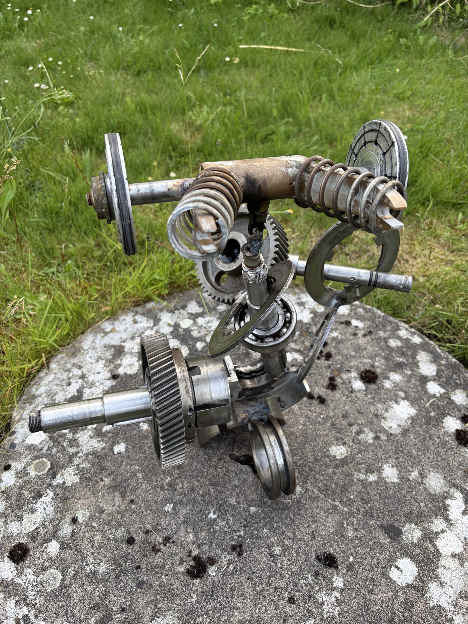 Steampunk – Innereien einer Vorbaupumpe!